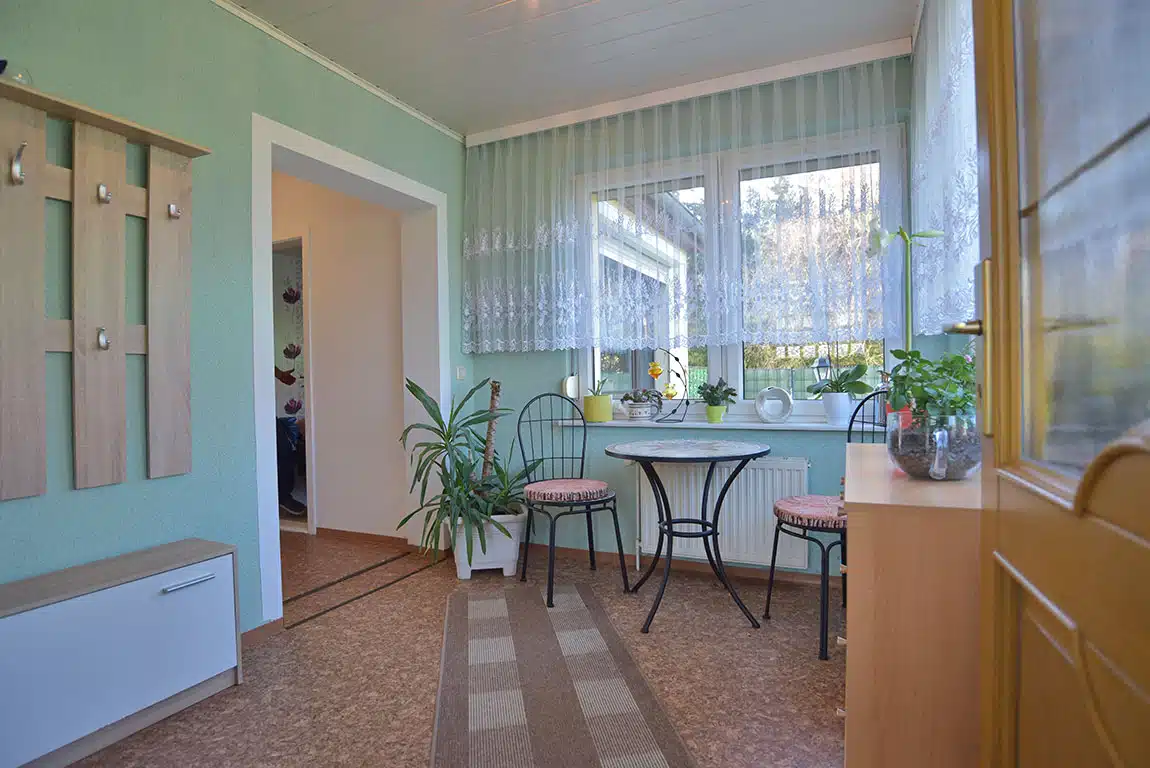 Pferdeliebhaber aufgepasst! Gepflegtes Einfamilien- / Mehrgenerationenhaus auf hofartigem Anwesen