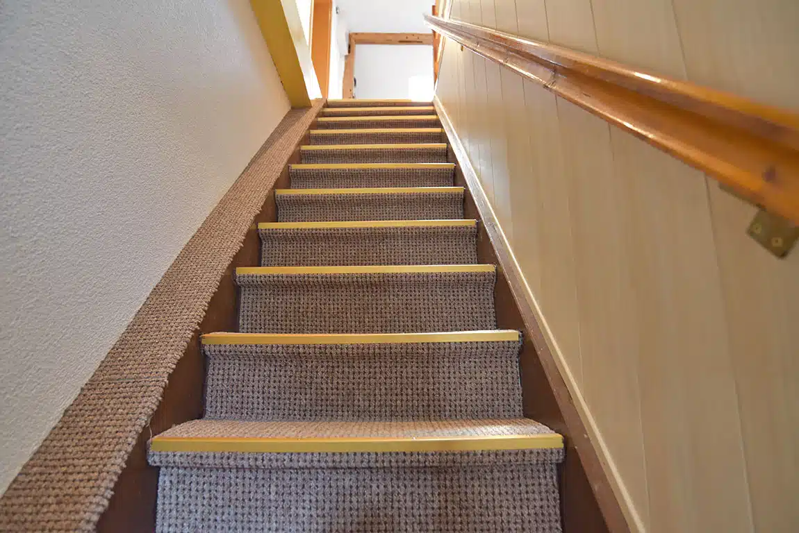 Pferdeliebhaber aufgepasst! Gepflegtes Einfamilien- / Mehrgenerationenhaus auf hofartigem Anwesen