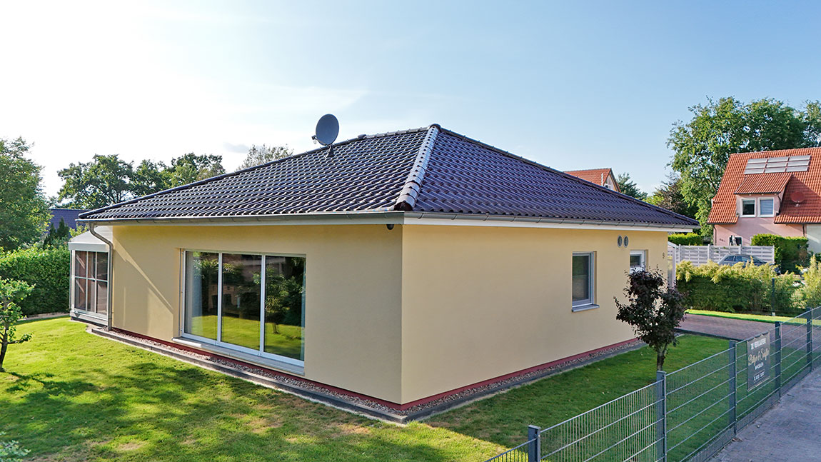 Altersgerechtes Niedrigenergiehaus (A+) im Bungalowstil mit Luft-Luft-Wärmepumpenheizung