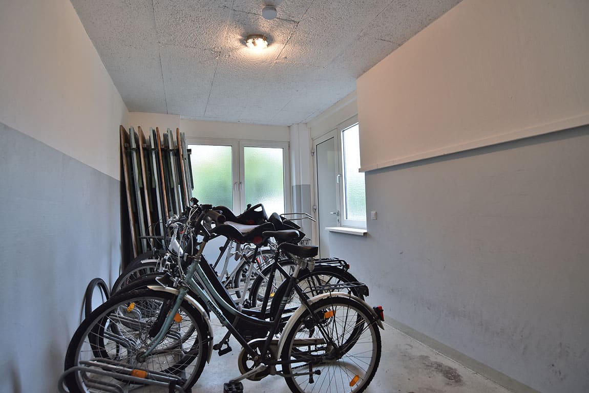 Gut vermietete 2-Zimmer-Eigentumswohnung mit Balkon, PKW-Stellplatz und Abstellraum in Dallgow-Döberitz