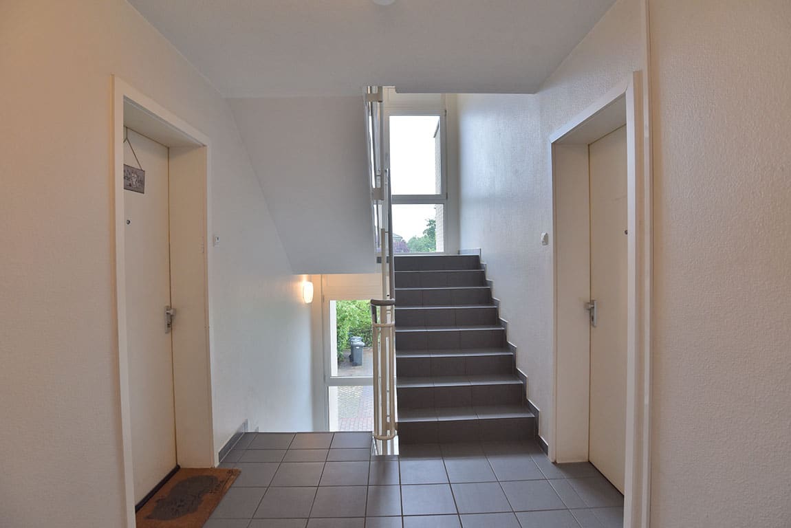 Gut vermietete 2-Zimmer-Eigentumswohnung mit Balkon, PKW-Stellplatz und Abstellraum in Dallgow-Döberitz