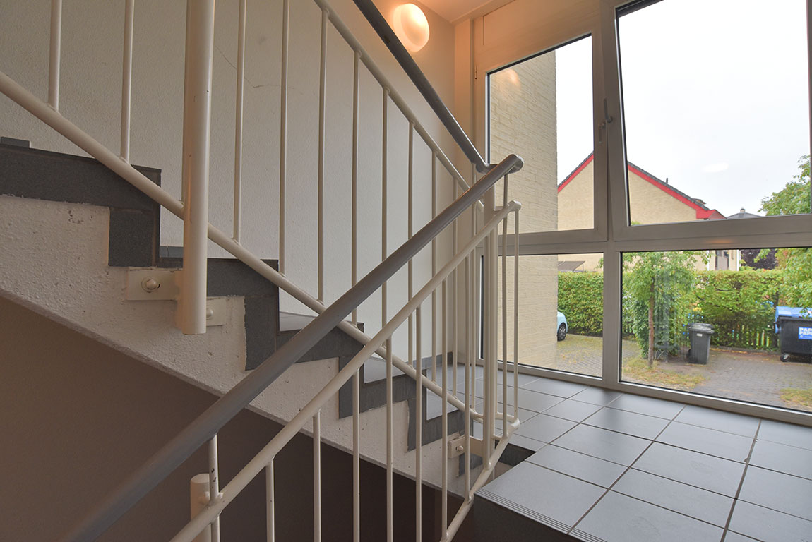 Gut vermietete 2-Zimmer-Eigentumswohnung mit Balkon, PKW-Stellplatz und Abstellraum in Dallgow-Döberitz