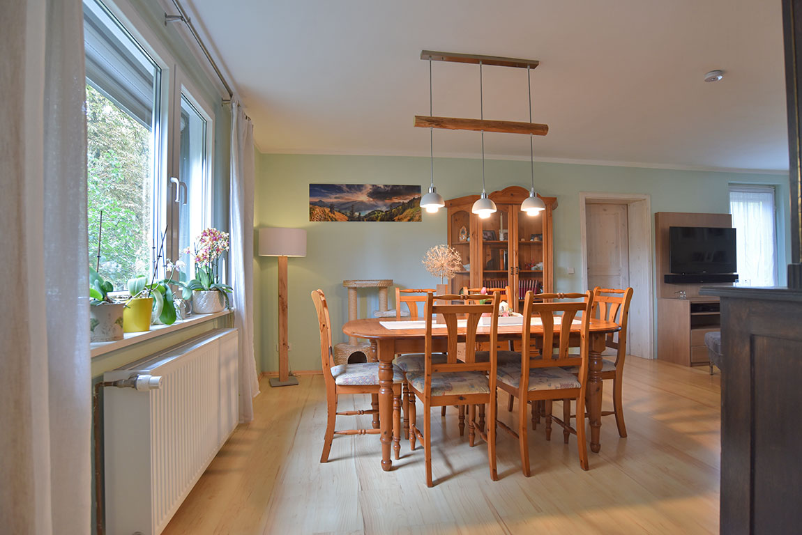 Liebevoll gepflegtes & modernisiertes Einfamilienhaus im Bungalowstil