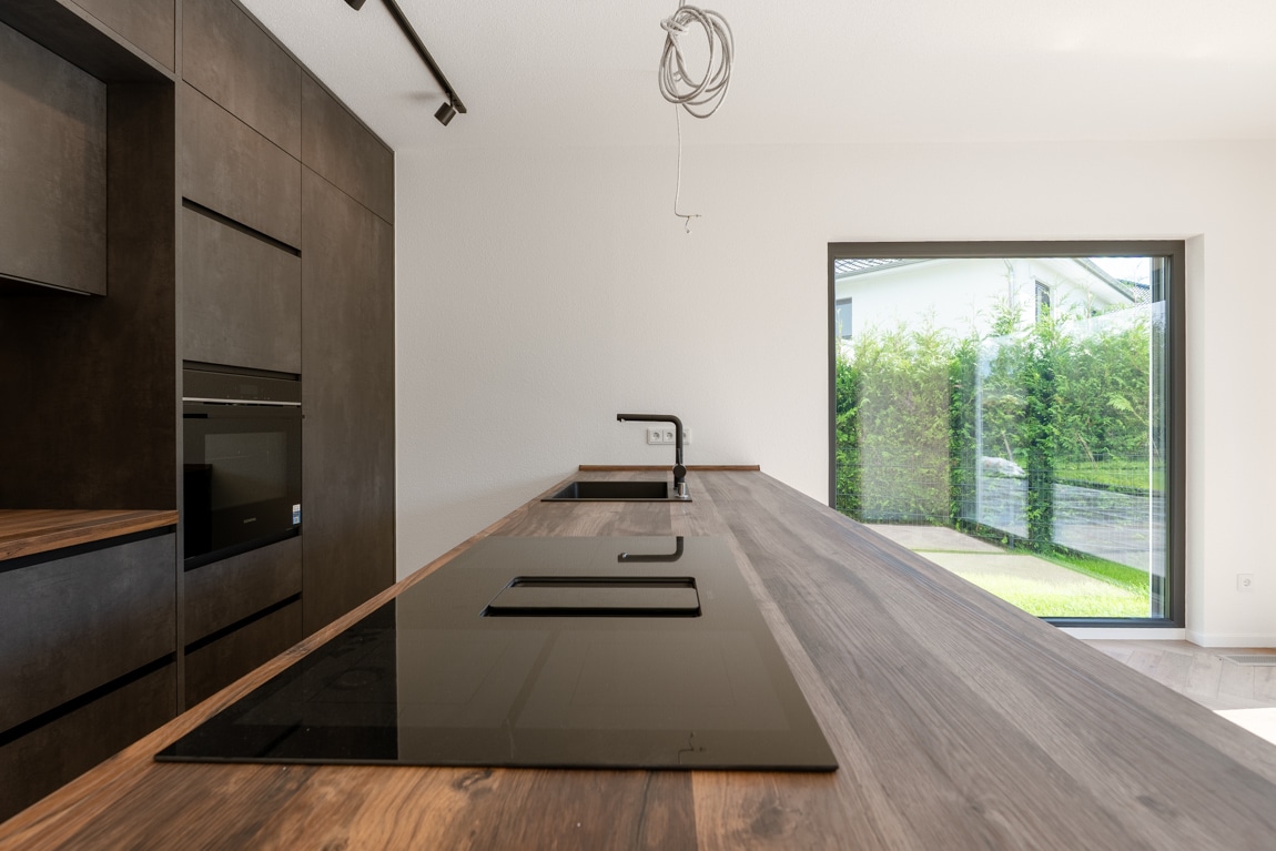 Großzügig / energieeffizient / hochwertig ausgestattet! Stadtvilla mit Luft-Wasser-Wärmepumpe & PV-Anlage