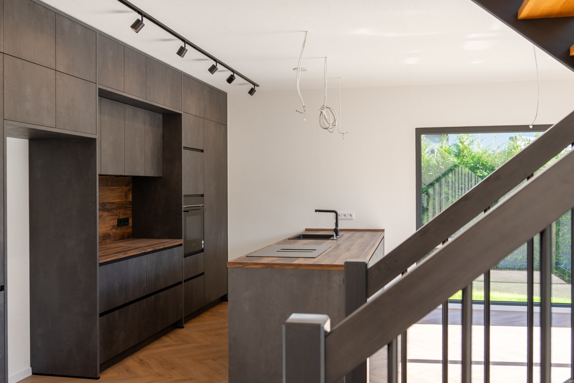 Großzügig / energieeffizient / hochwertig ausgestattet! Stadtvilla mit Luft-Wasser-Wärmepumpe & PV-Anlage