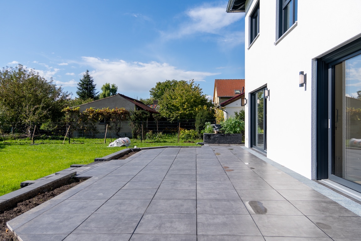 Großzügig / energieeffizient / hochwertig ausgestattet! Stadtvilla mit Luft-Wasser-Wärmepumpe & PV-Anlage