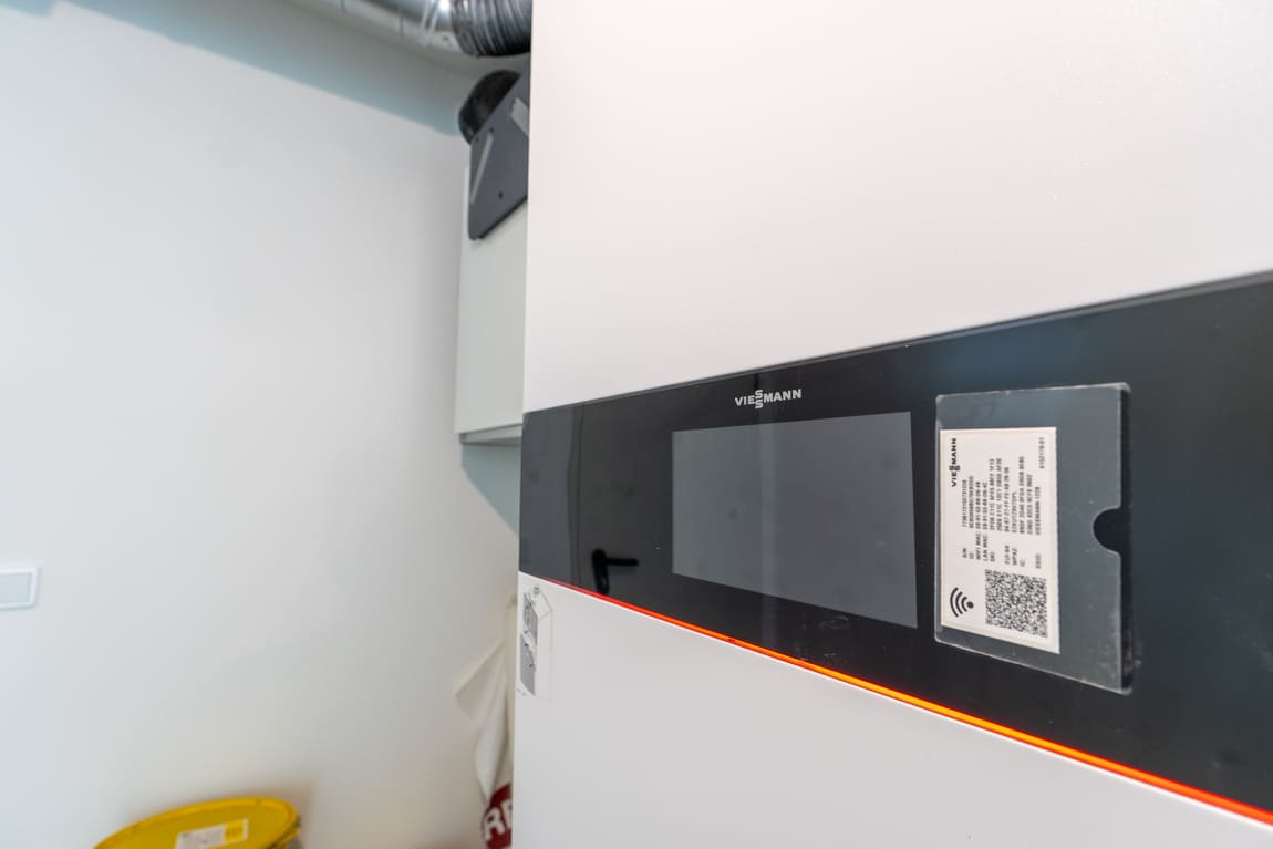 Großzügig / energieeffizient / hochwertig ausgestattet! Stadtvilla mit Luft-Wasser-Wärmepumpe & PV-Anlage