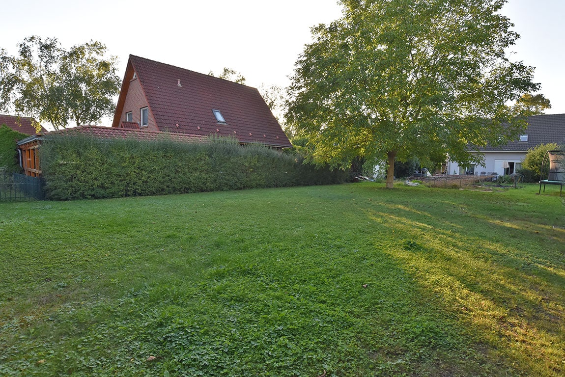 Gut geschnittenes Baugrundstück in zentraler aber ruhiger Lage von Brieselang