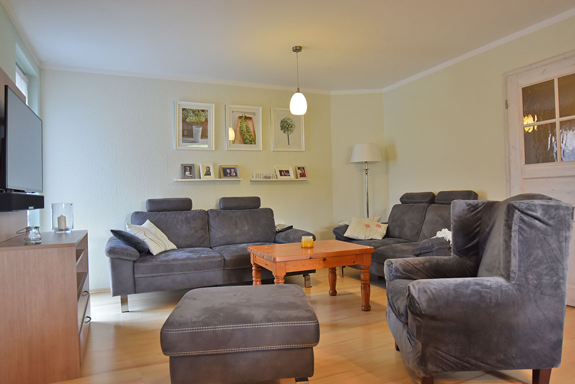 Liebevoll gepflegtes & modernisiertes Einfamilienhaus im Bungalowstil