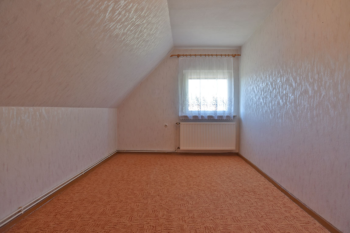 Einfamilienhaus mit multifunktionalem Nebengelass / Werkstatthalle in Rathenow