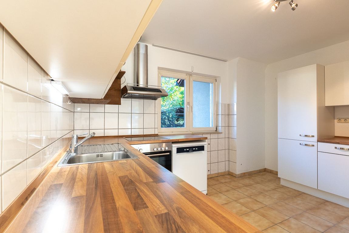 Großzügiges Einfamilienhaus mit mulifunktionaler (Gewerbe-) Remise in zentraler Wohnlage