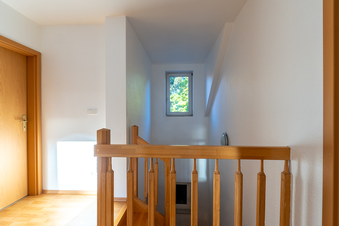 Großzügiges Einfamilienhaus mit mulifunktionaler (Gewerbe-) Remise in zentraler Wohnlage