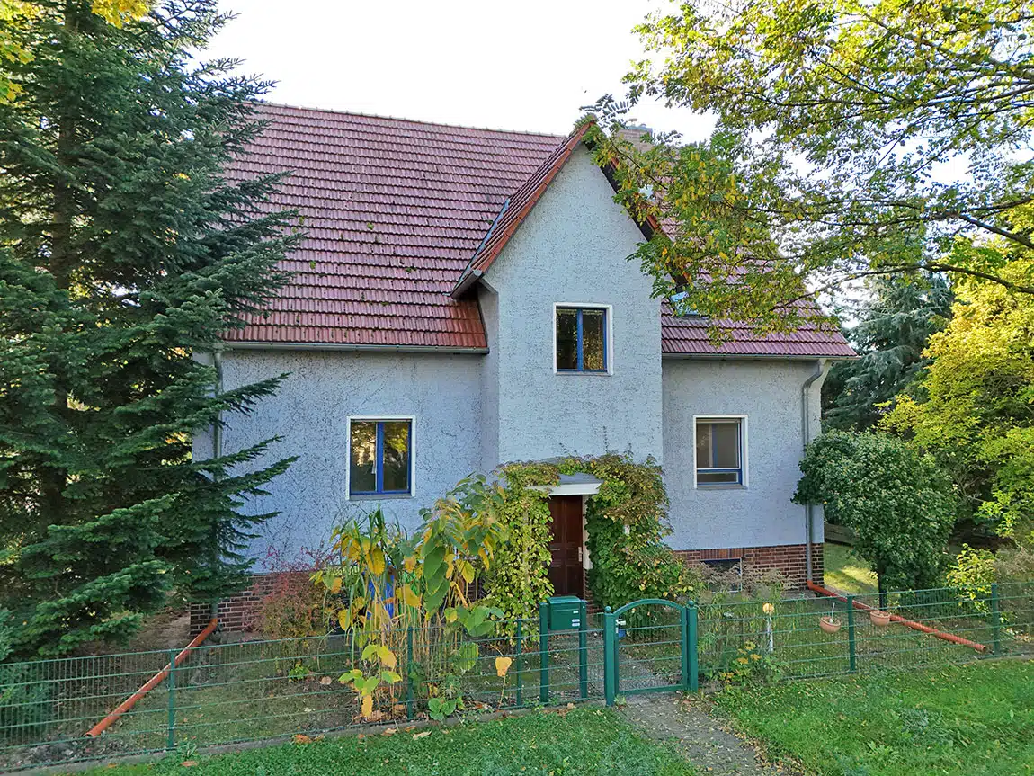 Ein- bis Zweifamilienhaus mit Vollkeller und vielfältigen Nutzungsmöglichkeiten in Toplage von Neuenhagen bei Berlin
