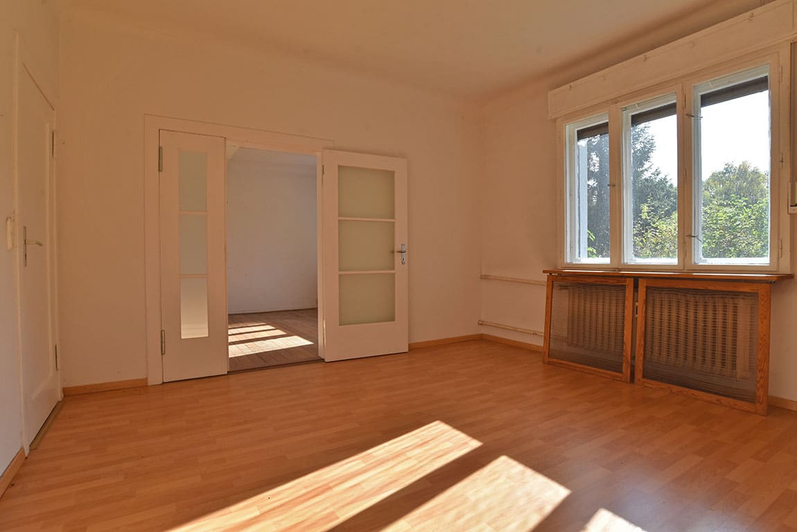 Ein- bis Zweifamilienhaus mit Vollkeller und vielfältigen Nutzungsmöglichkeiten in Toplage von Neuenhagen bei Berlin
