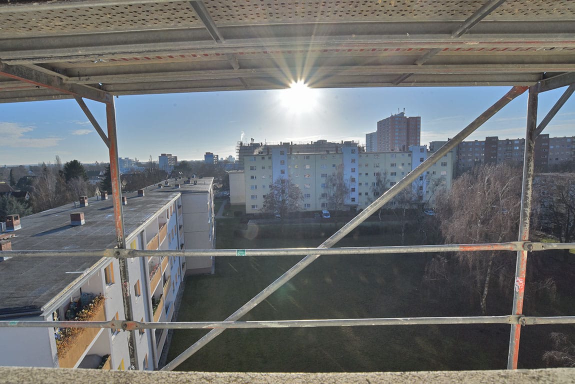 Erstbezug nach Sanierung! Gut geschnittene 2-Zimmer-Eigentumswohnung mit Süd-Balkon