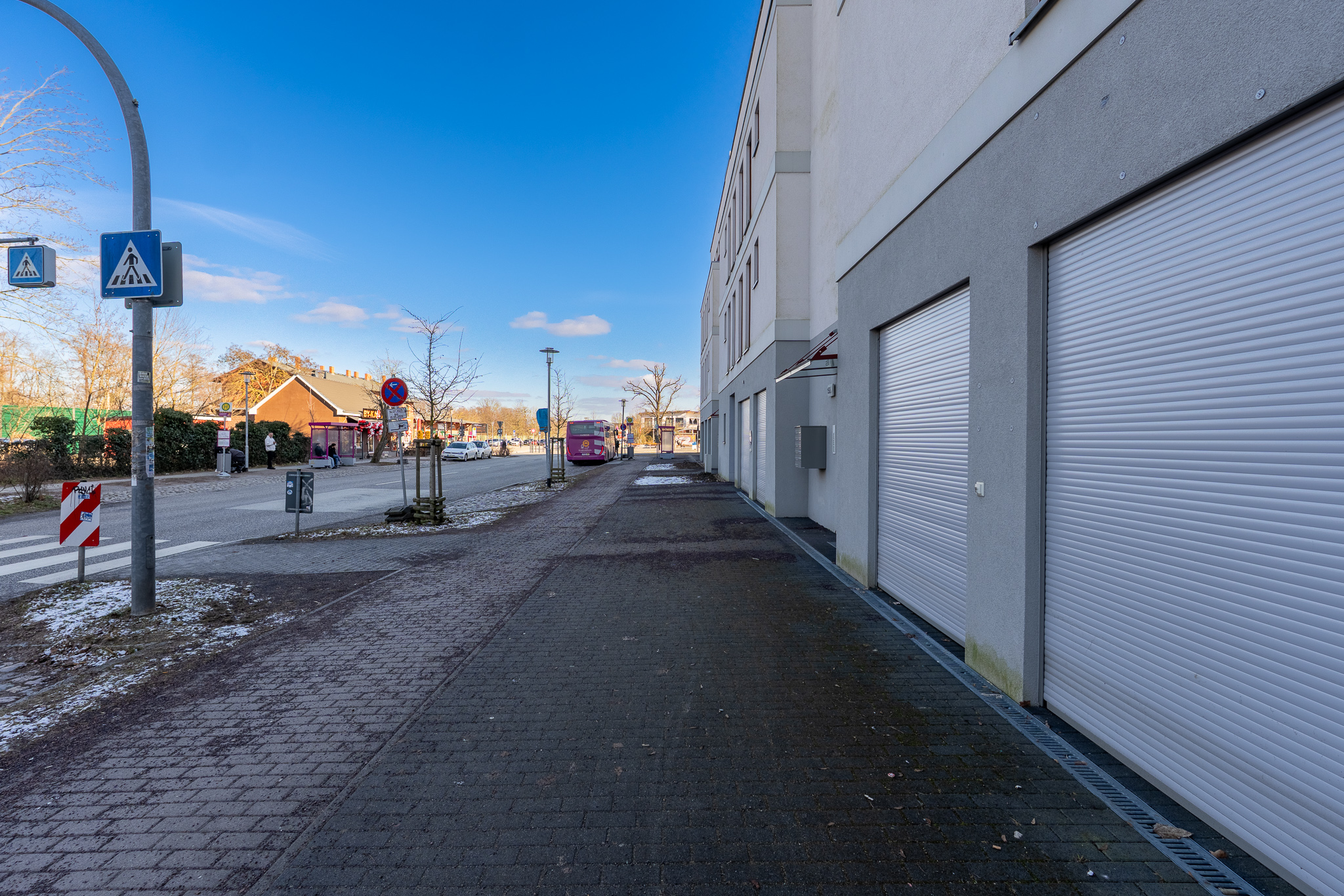 Moderne Gewerbeeinheit mit großzügiger Schaufensterfront im Zentrum von Dallgow-Döberitz