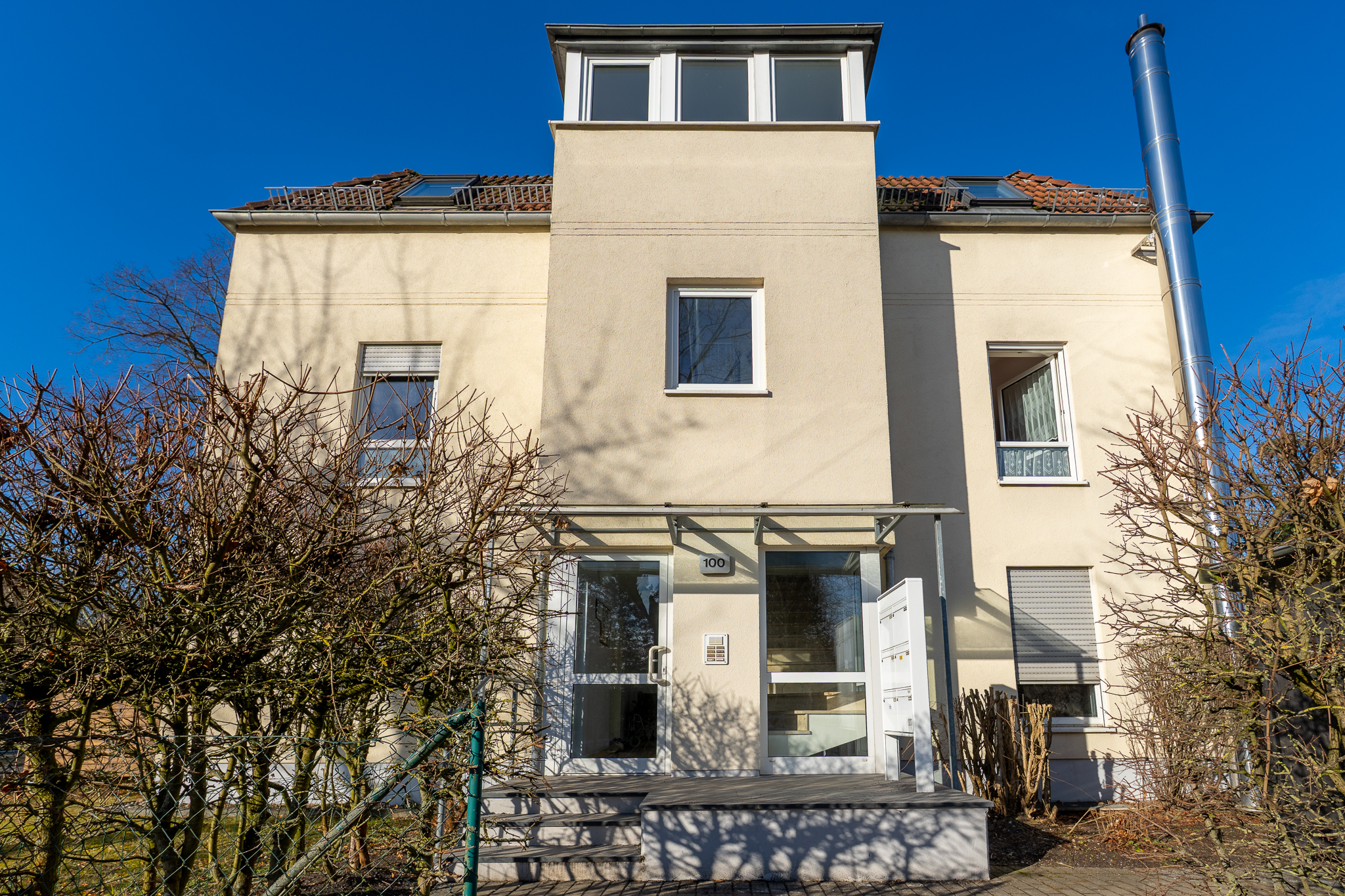 Bezugsfreie 1,5-Zimmer-Eigentumswohnung mit Dachterrasse unweit vom Zentrum
