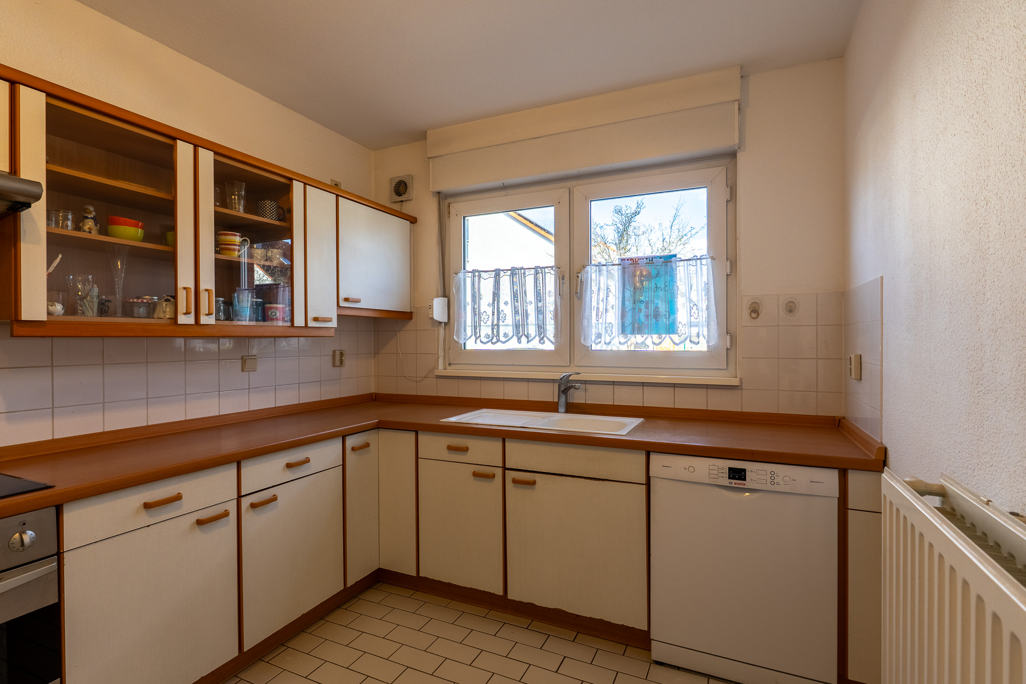 Verklinkertes Reihenendhaus mit holländischem Flair und familienfreundlicher Raumaufteilung in Falkensee-Finkenkrug