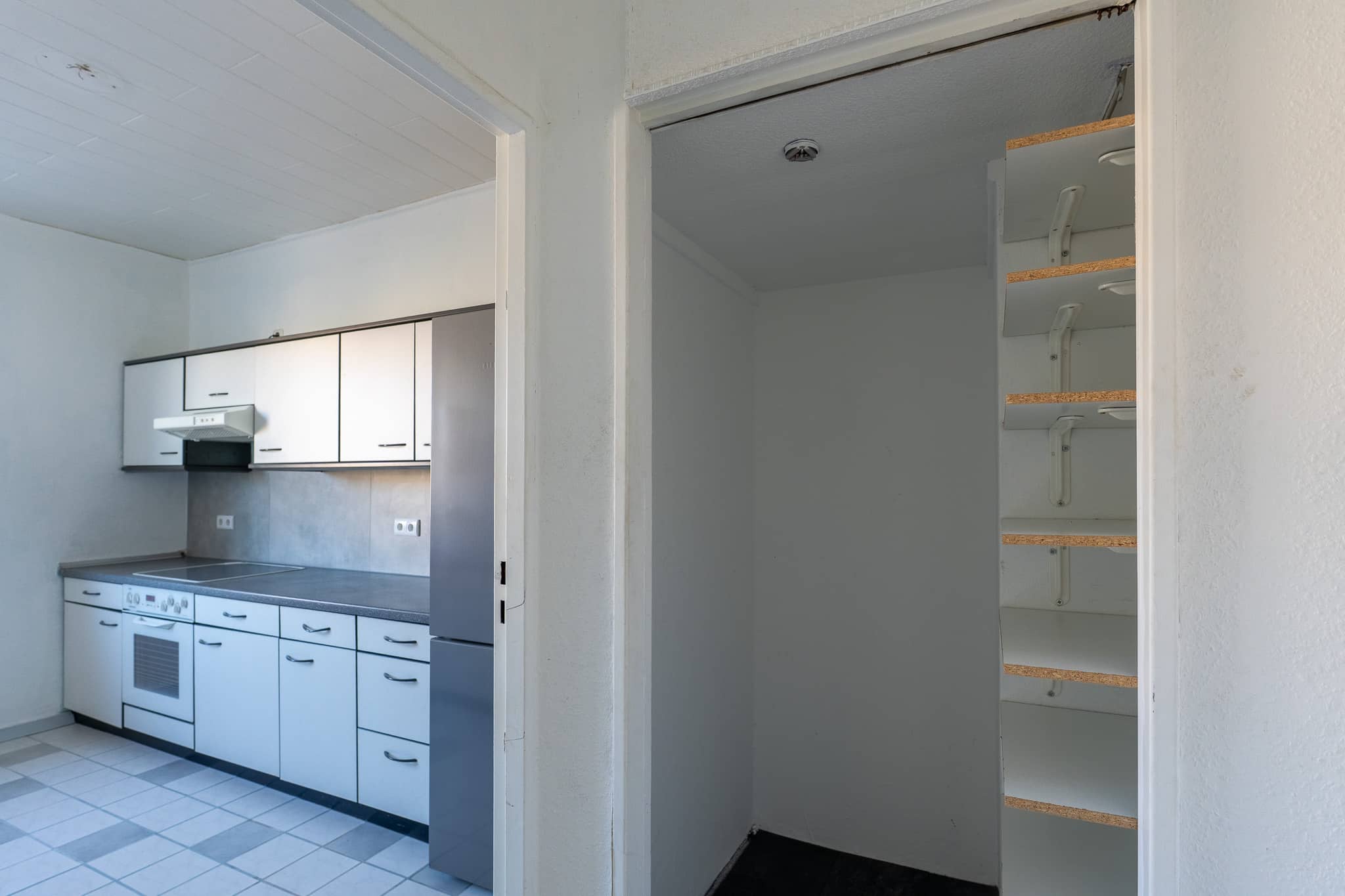 Zentral in Spandau! 2-Zimmer-Wohnung mit Balkon, Einbauküche und Wannenbad – nahe Arcaden und Havel!