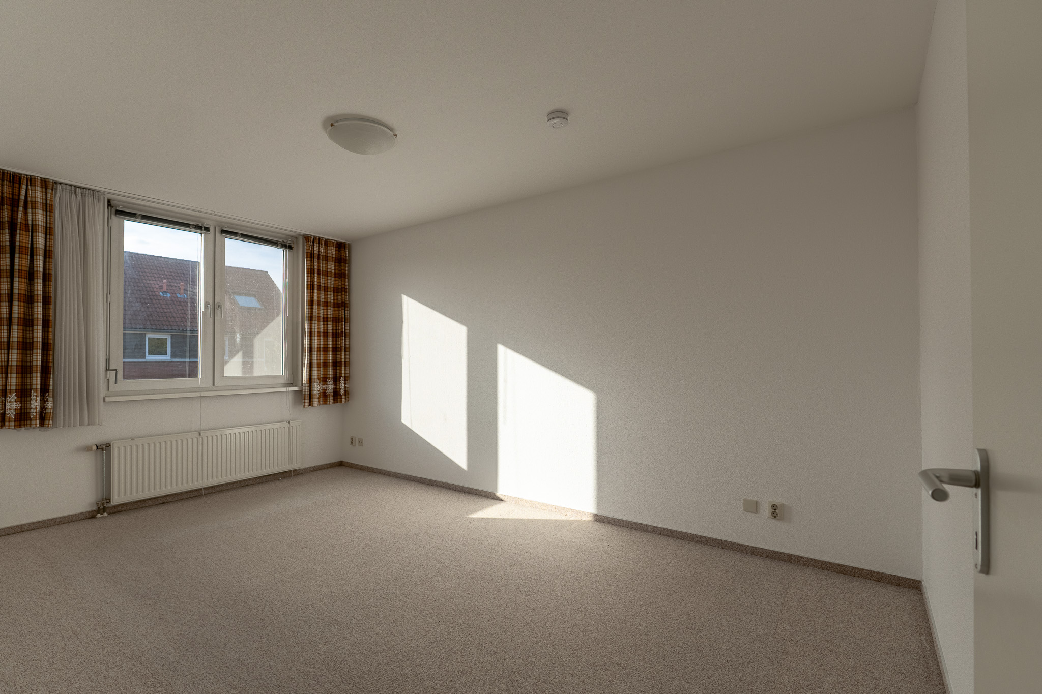 Verklinkertes Reihenendhaus mit holländischem Flair und familienfreundlicher Raumaufteilung in Falkensee-Finkenkrug