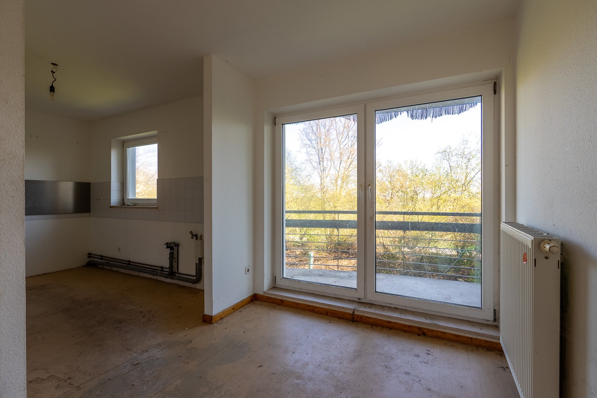 Bezugsfreie 2-Zimmer-Eigentumswohnung mit Balkon, PKW-Stellplatz und Kellerraum in bester Wohnlage