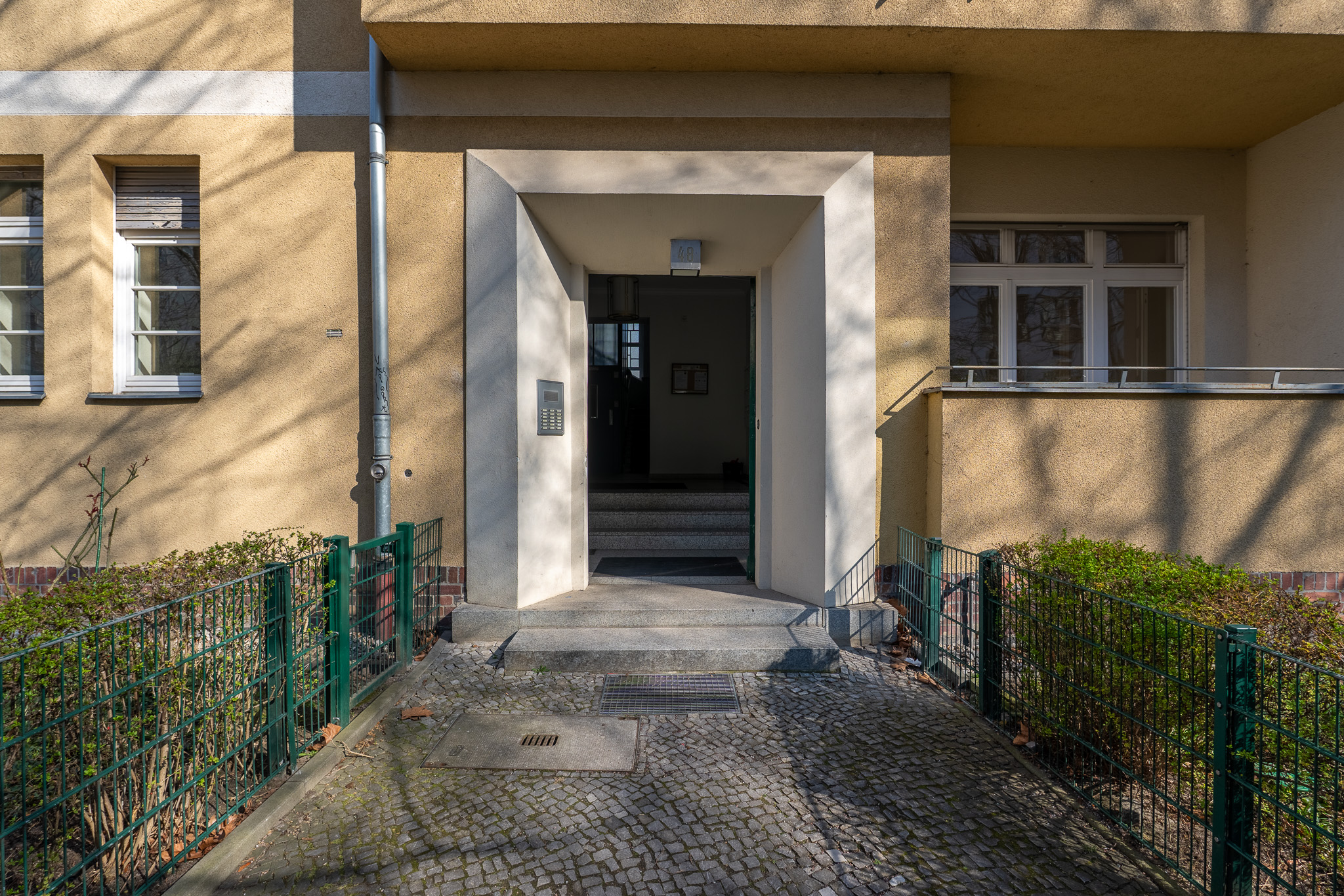 3-Zimmer-Altbauperle in Top-Wohnlage von Berlin-Wilmersdorf! Nur wenige Meter zum Preußenpark & Fehrbelliner Platz!