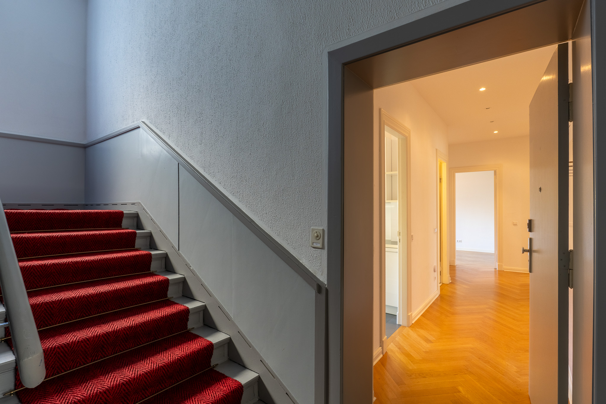 3-Zimmer-Altbauperle in Top-Wohnlage von Berlin-Wilmersdorf! Nur wenige Meter zum Preußenpark & Fehrbelliner Platz!