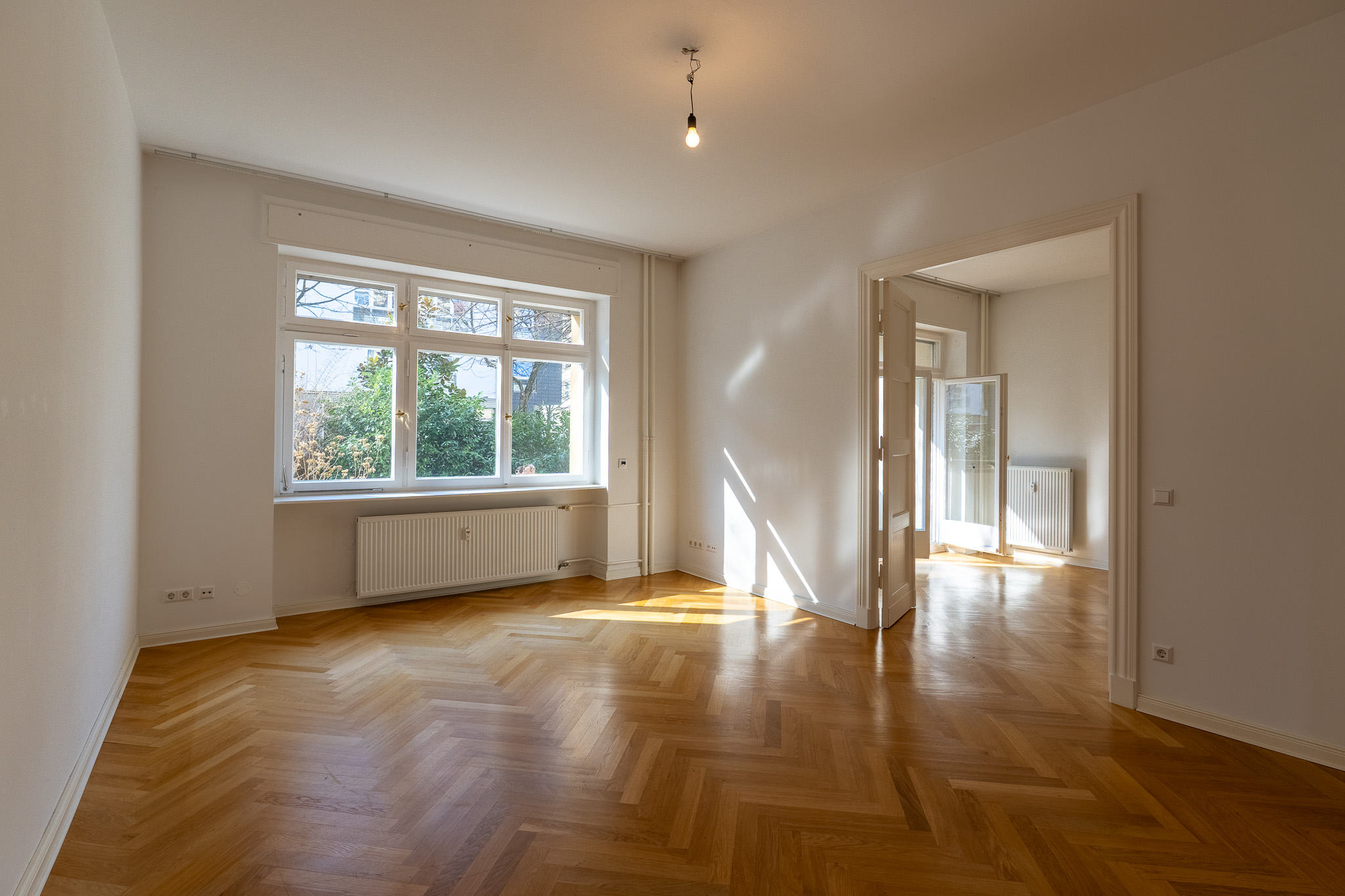 3-Zimmer-Altbauperle in Top-Wohnlage von Berlin-Wilmersdorf! Nur wenige Meter zum Preußenpark & Fehrbelliner Platz!