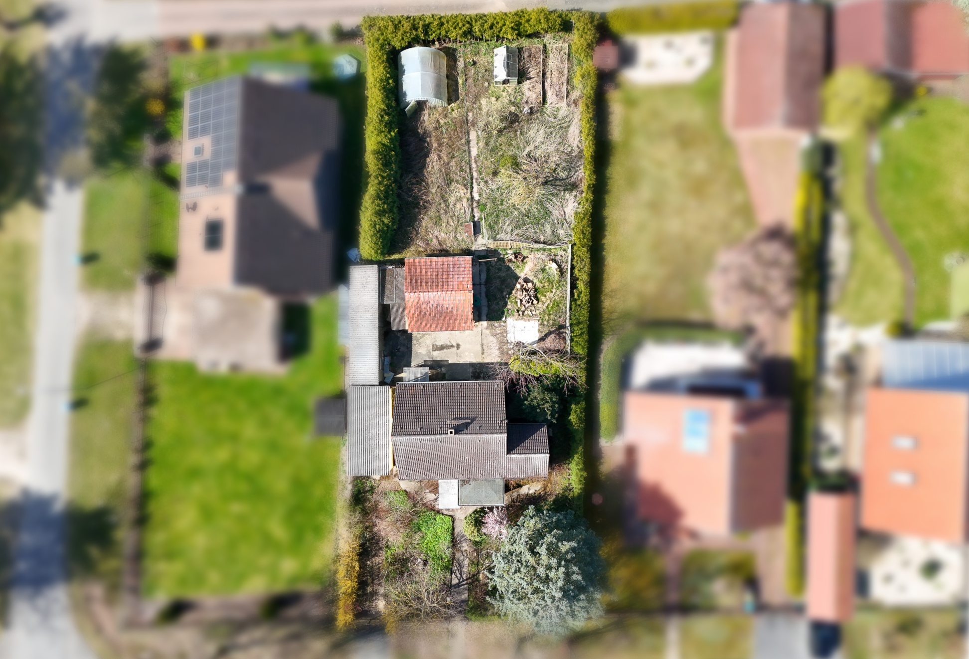 Sanierungsbedürftiges Einfamilienhaus mit Potential auf großzügigem Grundstück in Falkensee-Finkenkrug